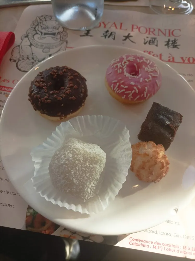 Plein de Dessert Au Choix J Ai Exploser Mon Ventre Car Tout Au Choix